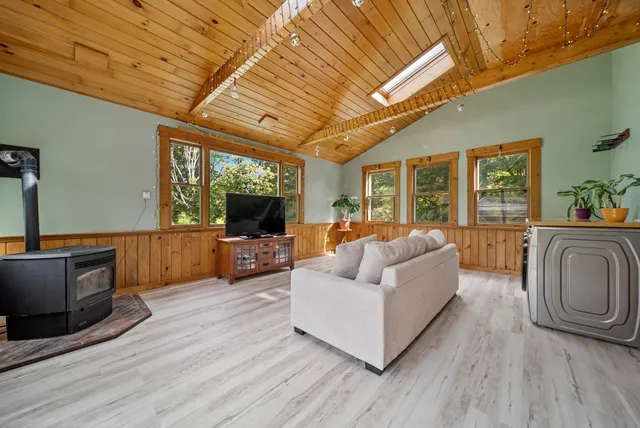 $499,900 | 526 Page Road, Bow, NH 03304