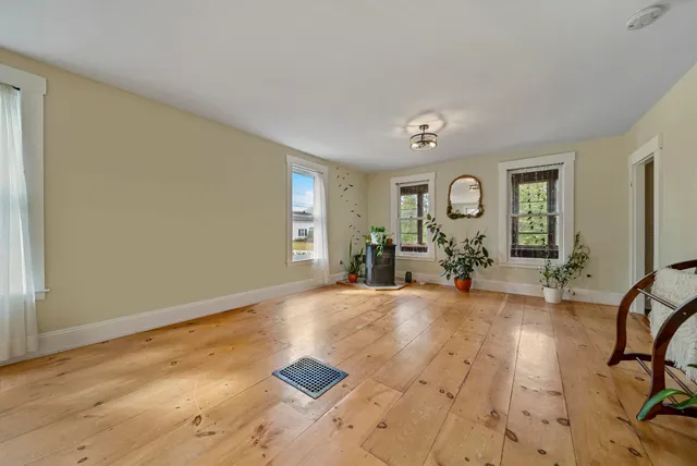 $499,900 | 526 Page Road, Bow, NH 03304