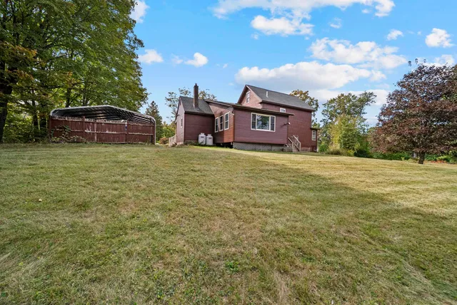 $499,900 | 526 Page Road, Bow, NH 03304