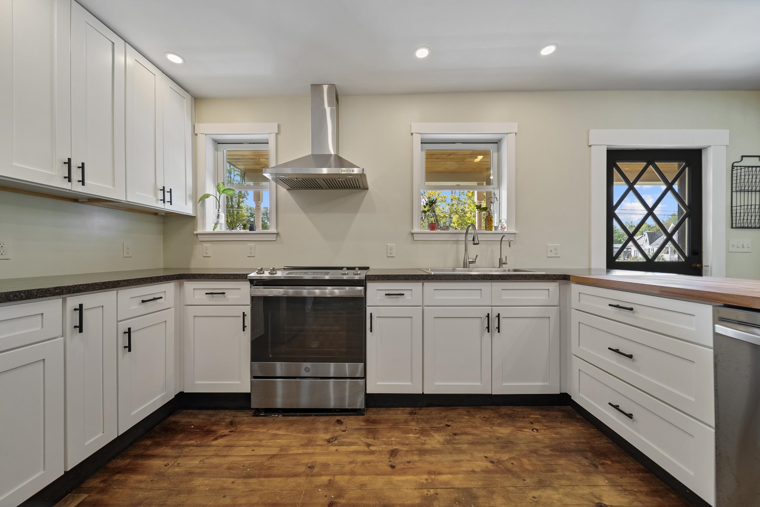 526 Page Road Bow, NH 03304 - Photo 6 of 51