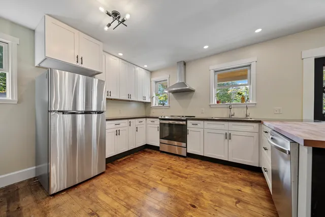 $499,900 | 526 Page Road, Bow, NH 03304