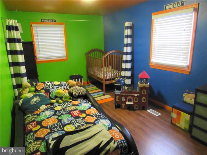 3702 Byrne Road Philadelphia, PA 19154 - Photo 14 of 22 Gallery Image 14