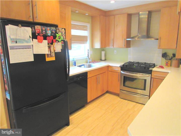 3702 Byrne Road Philadelphia, PA 19154 - Photo 8 of 22 Gallery Image 8