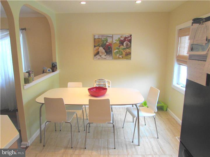 3702 Byrne Road Philadelphia, PA 19154 - Photo 9 of 22 Gallery Image 9