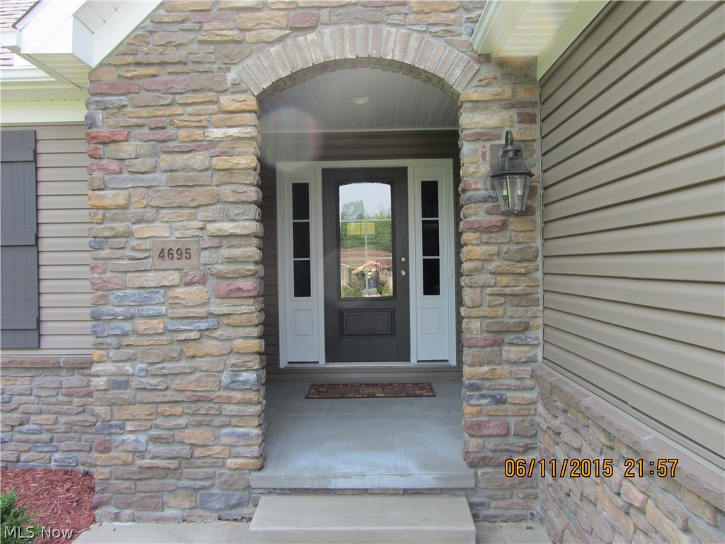 4695 Palmyra Road Warren, OH 44481 - Photo 3 of 25