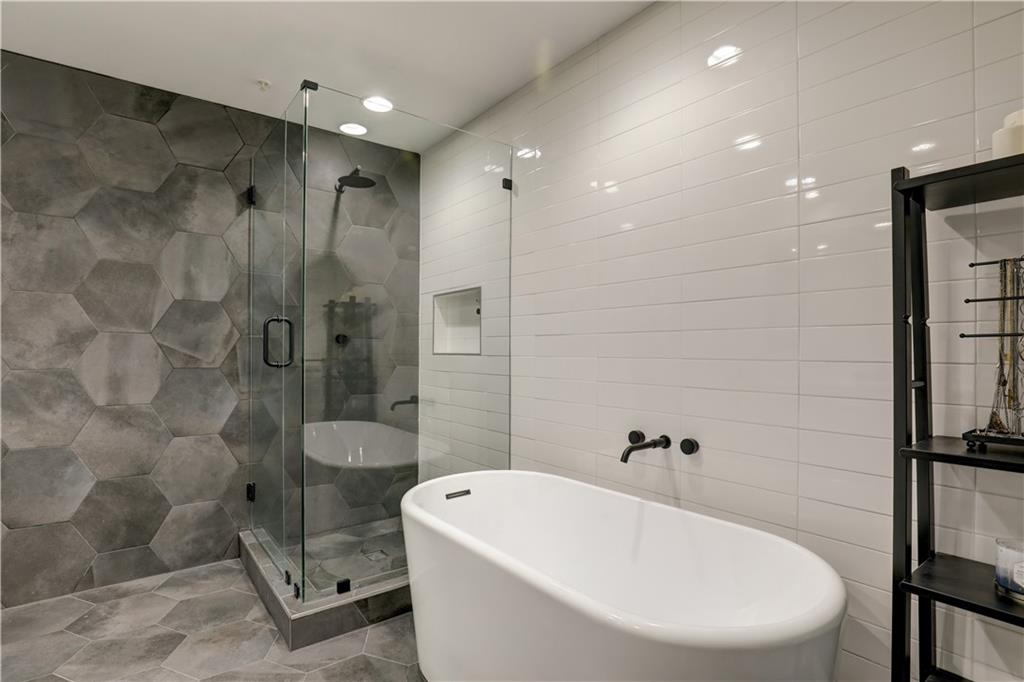 3235 Roswell Road, Unit 703 Atlanta, GA 30305 - Photo 20 of 26