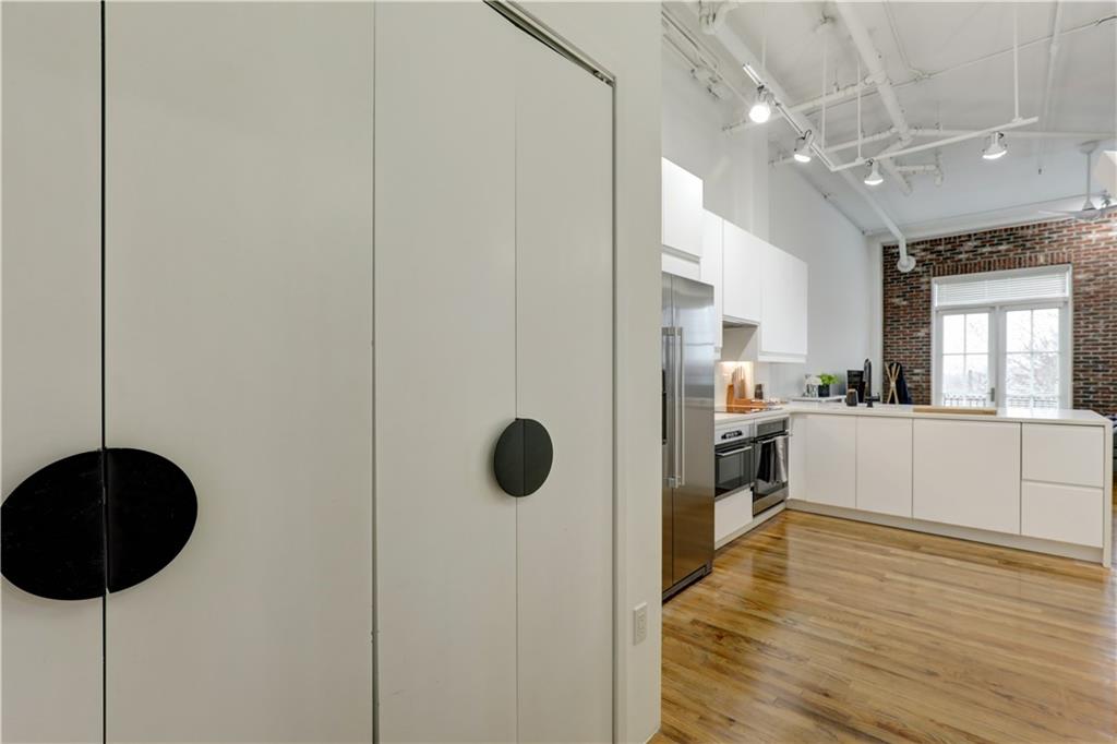 3235 Roswell Road, Unit 703 Atlanta, GA 30305 - Photo 2 of 26