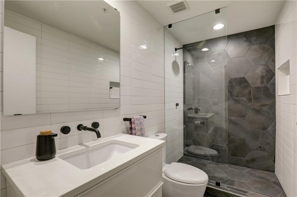 3235 Roswell Road, Unit 703 Atlanta, GA 30305 - Photo 25 of 26