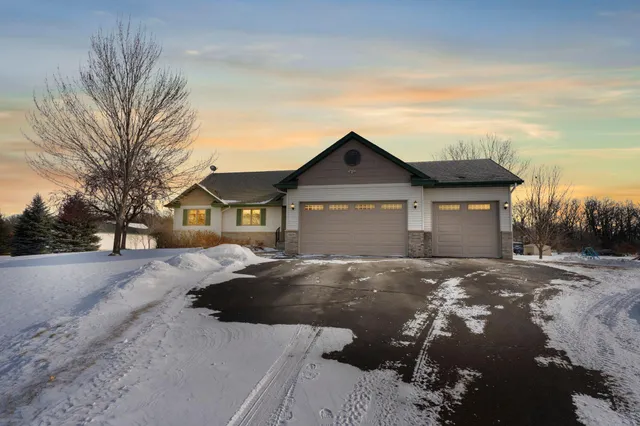$515,000 | 30835 141st Street Northwest, Princeton, MN 55371