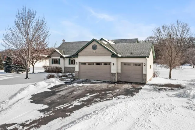 $515,000 | 30835 141st Street Northwest, Princeton, MN 55371