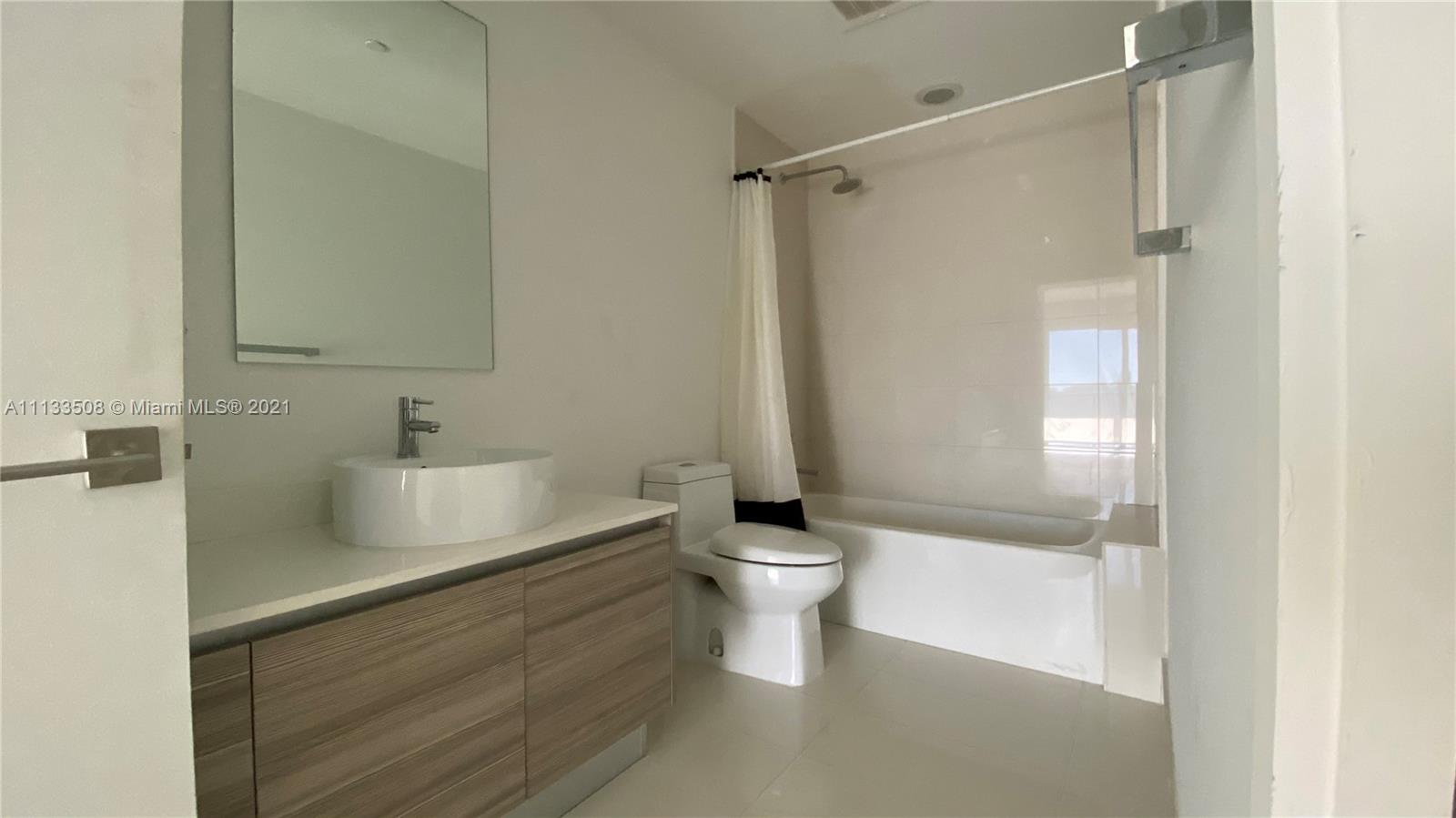 121 Northeast 34th Street, Unit 3003 Miami, FL 33137 - Photo 21 of 57
