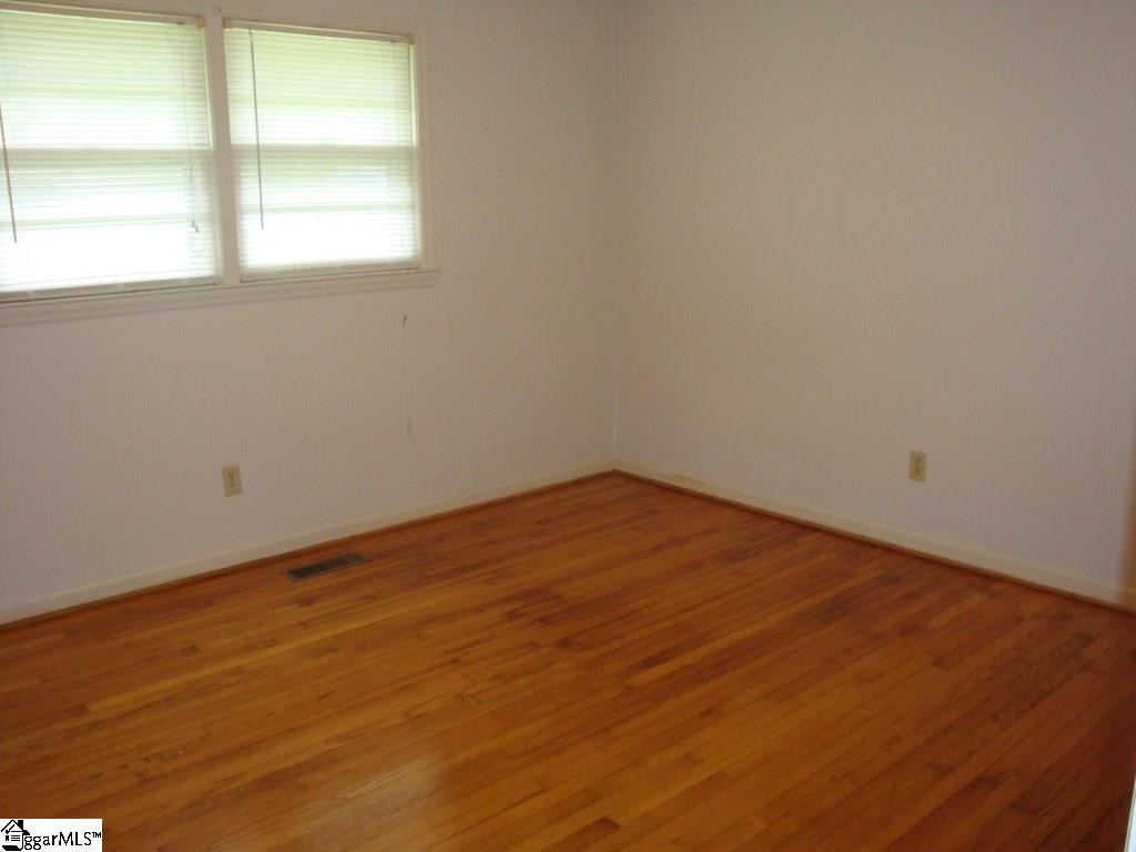239 Woodley Road Spartanburg, SC 29306 - Photo 8 of 18 Gallery Image 8