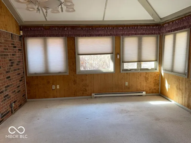 $239,900 | 691 Sunbeam Circle, Indianapolis, IN 46231