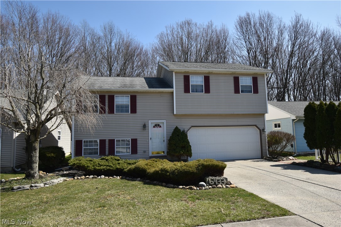 6433 Ridgeview Boulevard North Ridgeville, OH 44039 - Photo 1 of 35