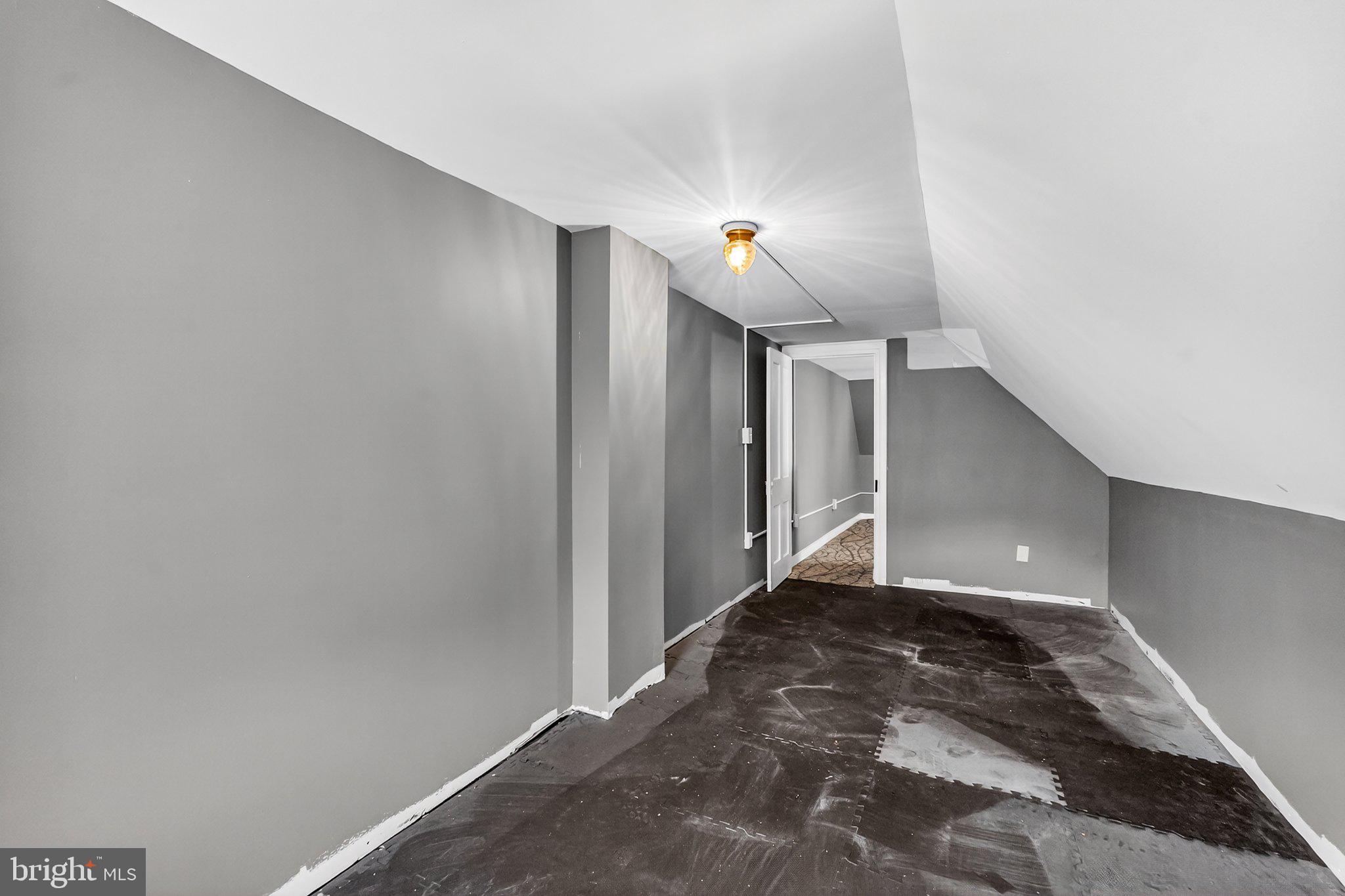 97 Chestnut Street Salem, NJ 08079 - Photo 26 of 38 a view of a hallway with closet
