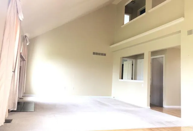 $2,950 | 4838 Sycamore Drive, Ypsilanti, MI 48197