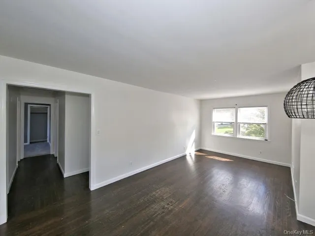 $2,850 | 295 Gainsborg Avenue East, Unit 2, West Harrison, NY 10604