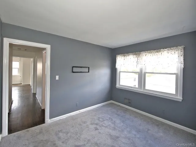 $2,850 | 295 Gainsborg Avenue East, Unit 2, West Harrison, NY 10604