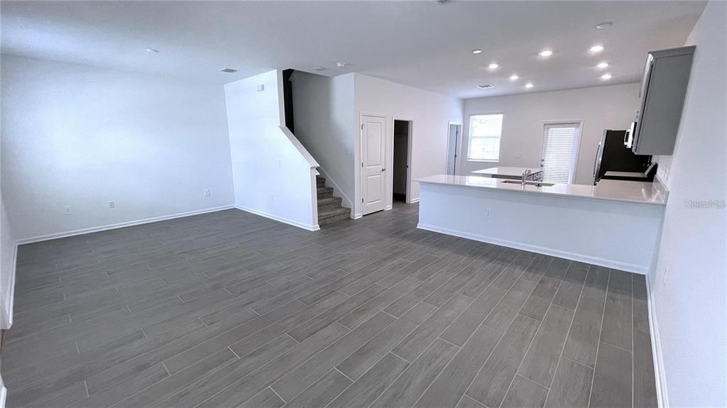 1663 Cross Prairie Parkway Kissimmee, FL 34744 - Photo 11 of 36