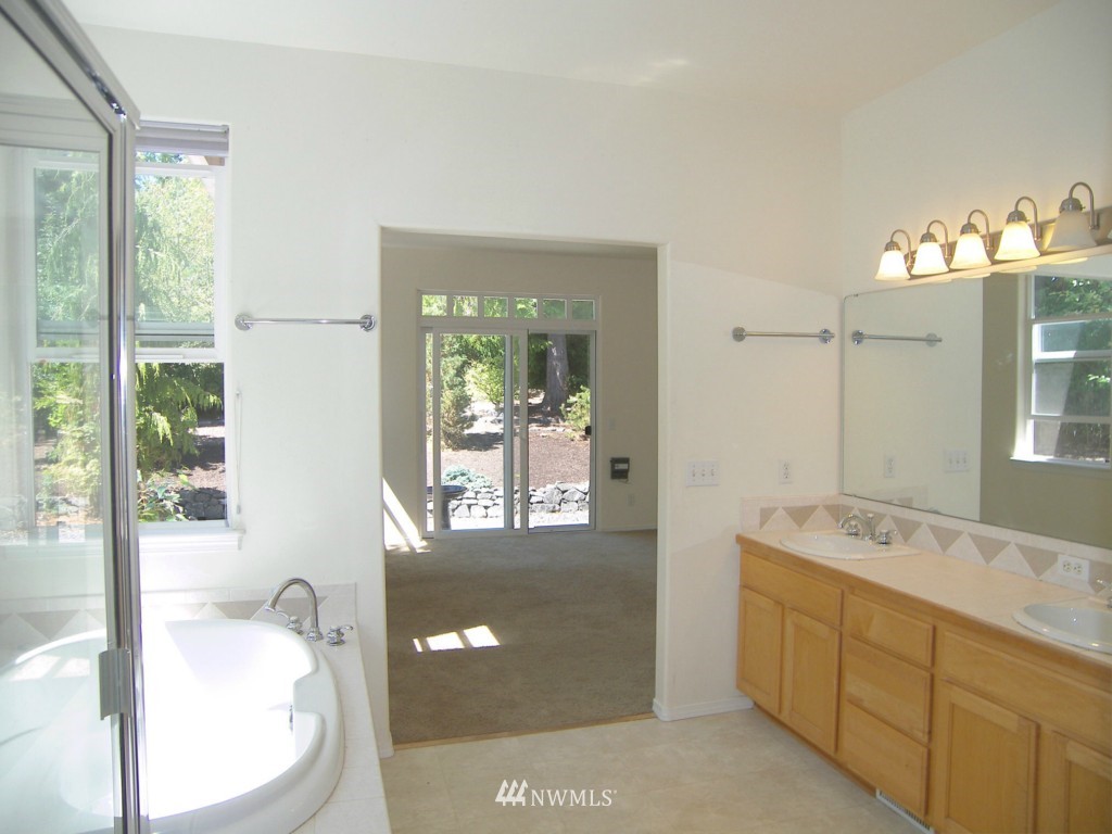 1973 North Springfield Court Bellingham, WA 98229 - Photo 13 of 25 Gallery Image 13