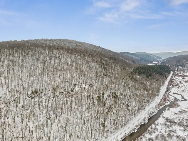 $400,000 | 527 Highway 12A, Granville, VT 05669