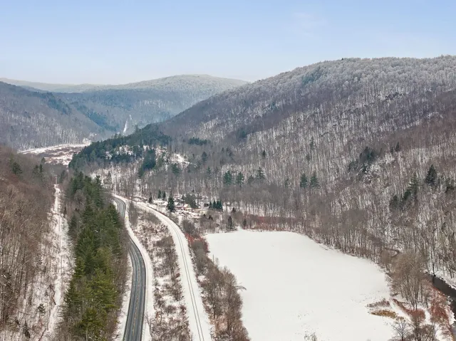 $400,000 | 527 Highway 12A, Granville, VT 05669