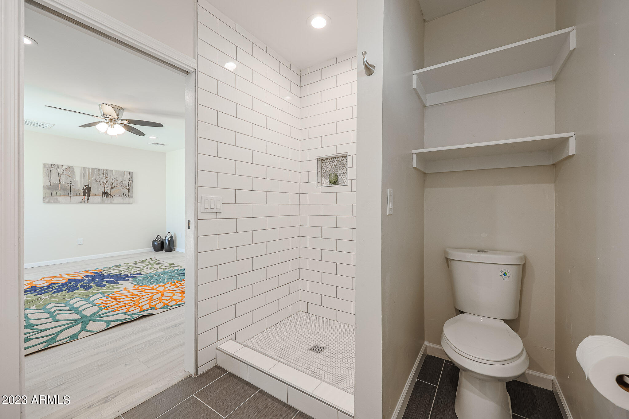 2547 West Adams Street Phoenix, AZ 85009 - Photo 24 of 42 Primary Bath