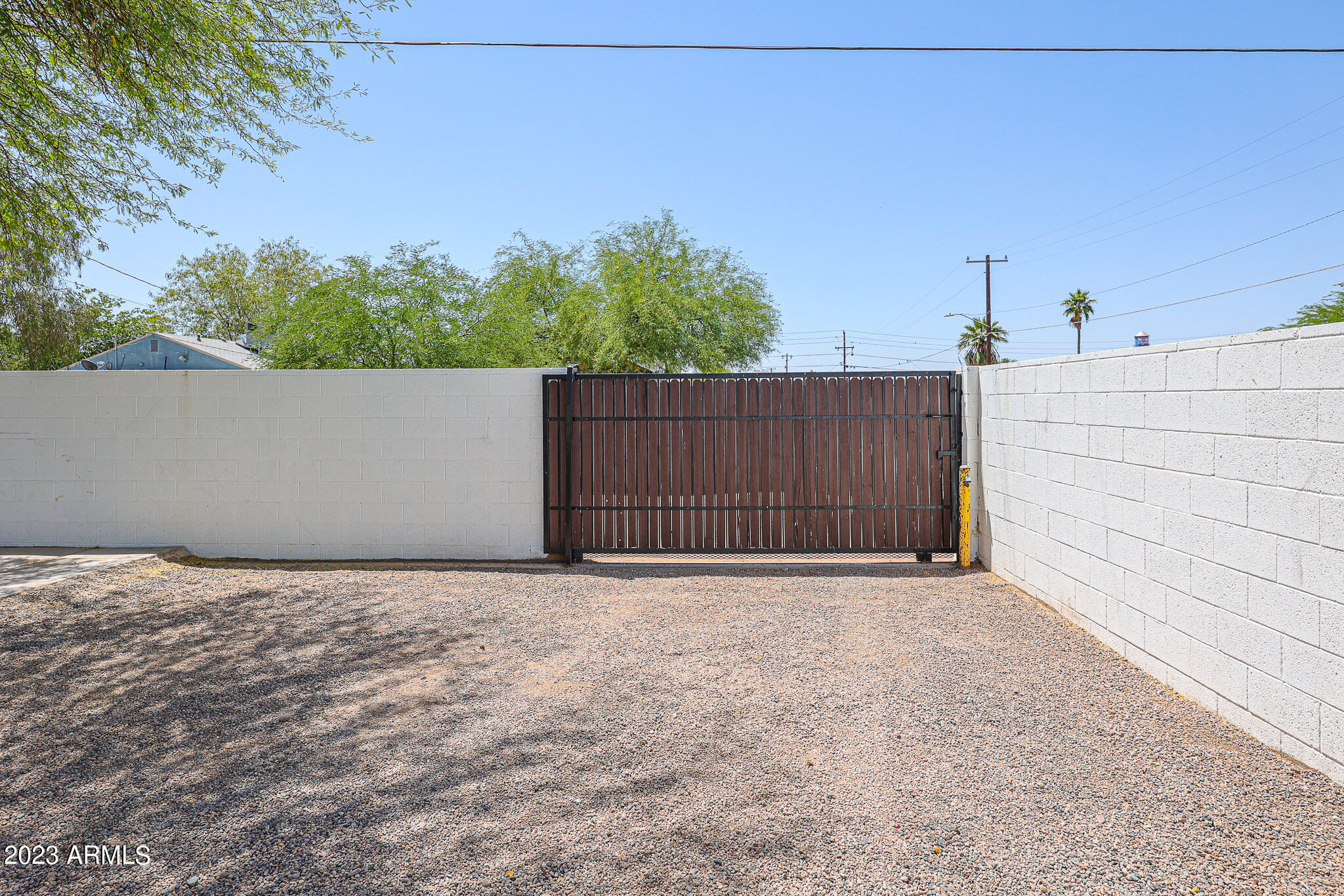2547 West Adams Street Phoenix, AZ 85009 - Photo 29 of 42 RV Gate