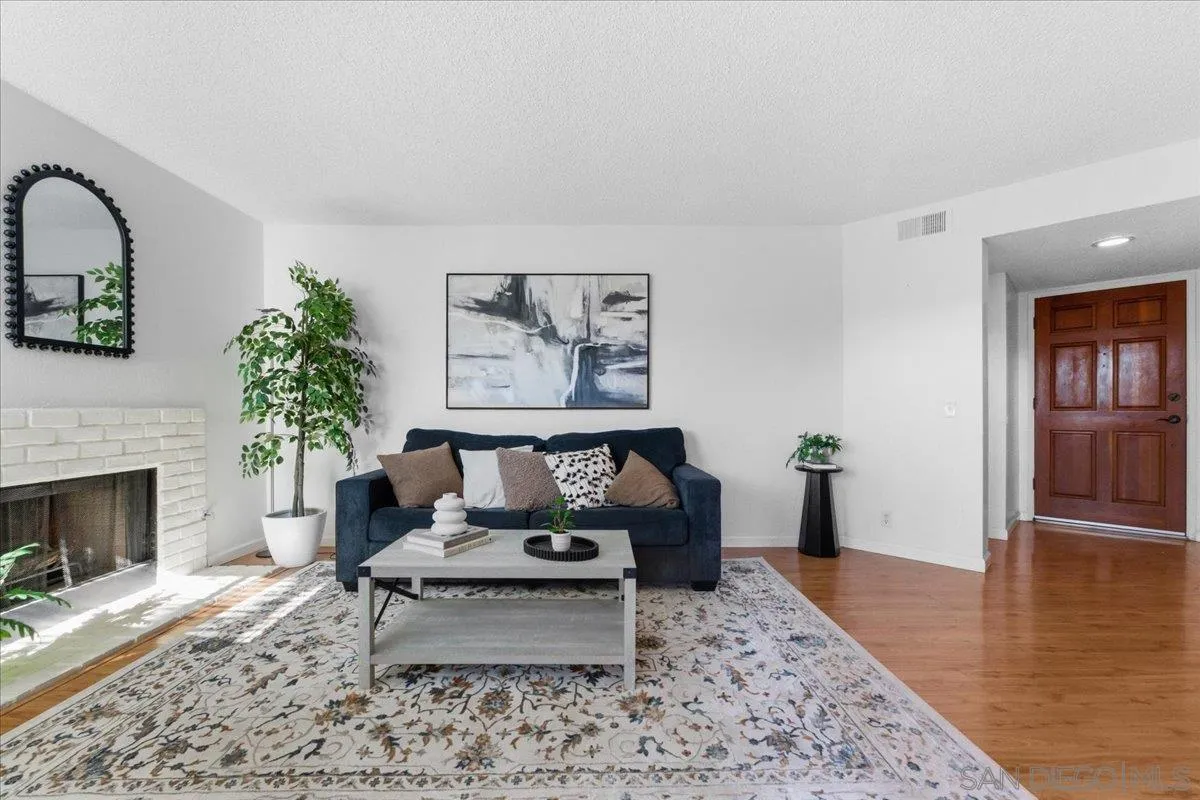 3067 Charwood Court Spring Valley, CA 91978 - Photo 4 of 40