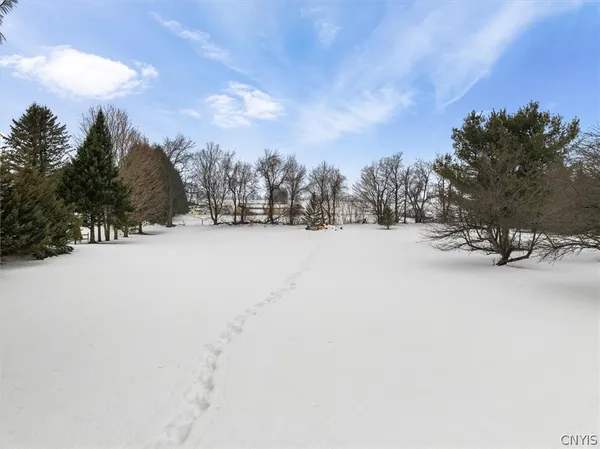 $184,900 | 3145 Simmons Road, Augusta, NY 13477