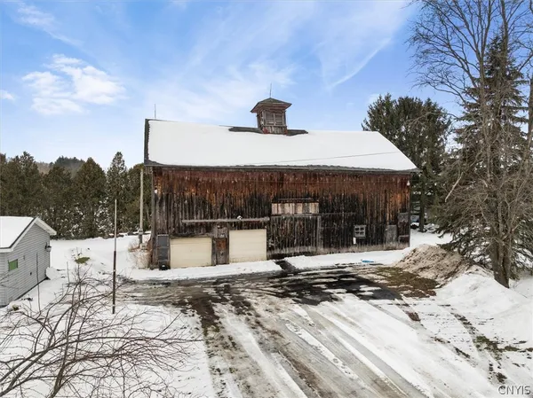 $184,900 | 3145 Simmons Road, Augusta, NY 13477