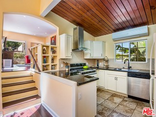 8409 Ridpath Drive Los Angeles, CA 90046 - Photo 4 of 18 Gallery Image 4