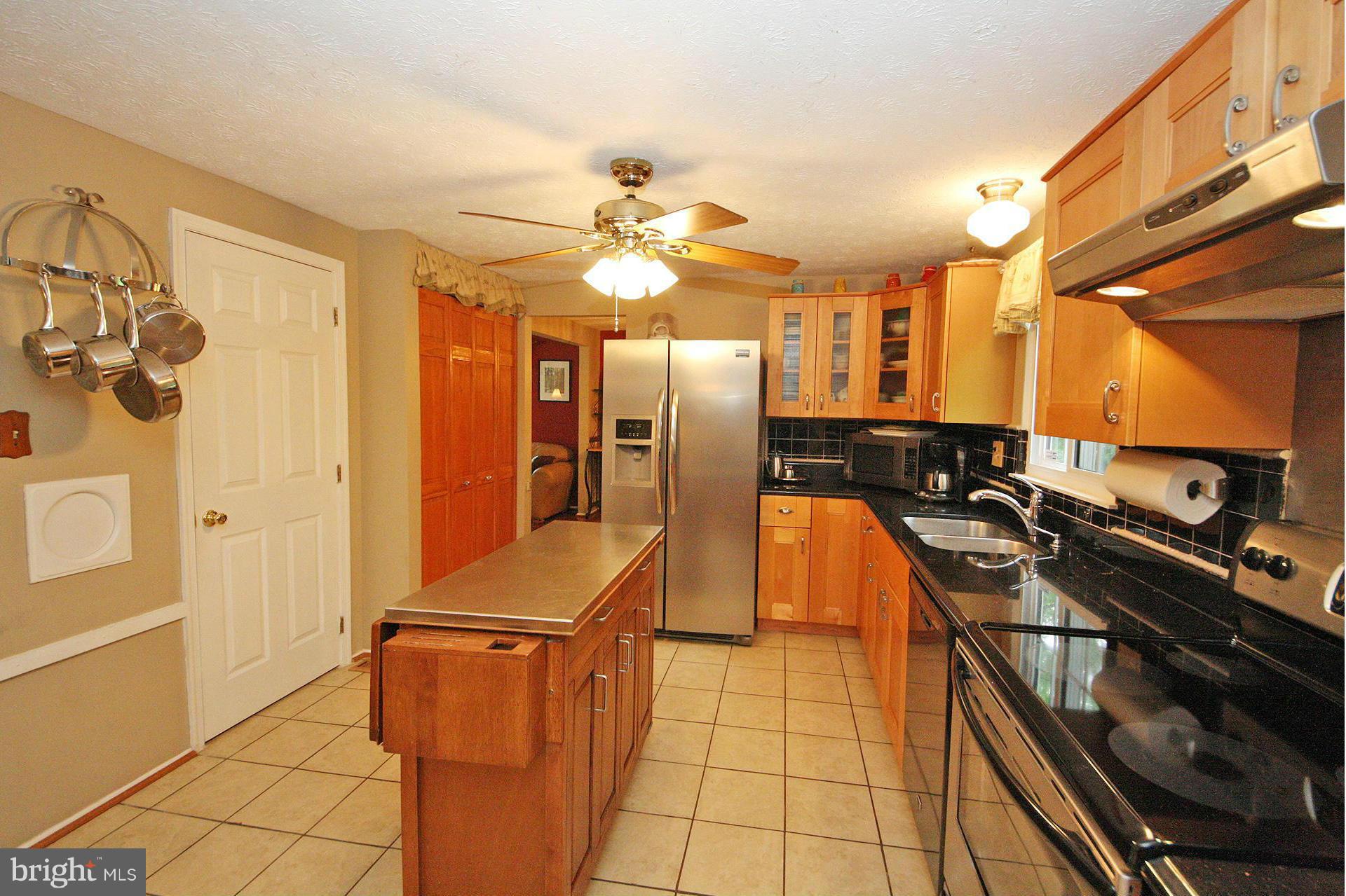 9326 Northgate Road Laurel, MD 20723 - Photo 9 of 30 Renovated Kitchen with Back Splash