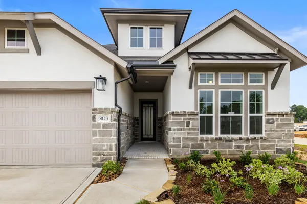 $750,000 | 8143 Fenway Hts Drive, The Woodlands, TX 77389