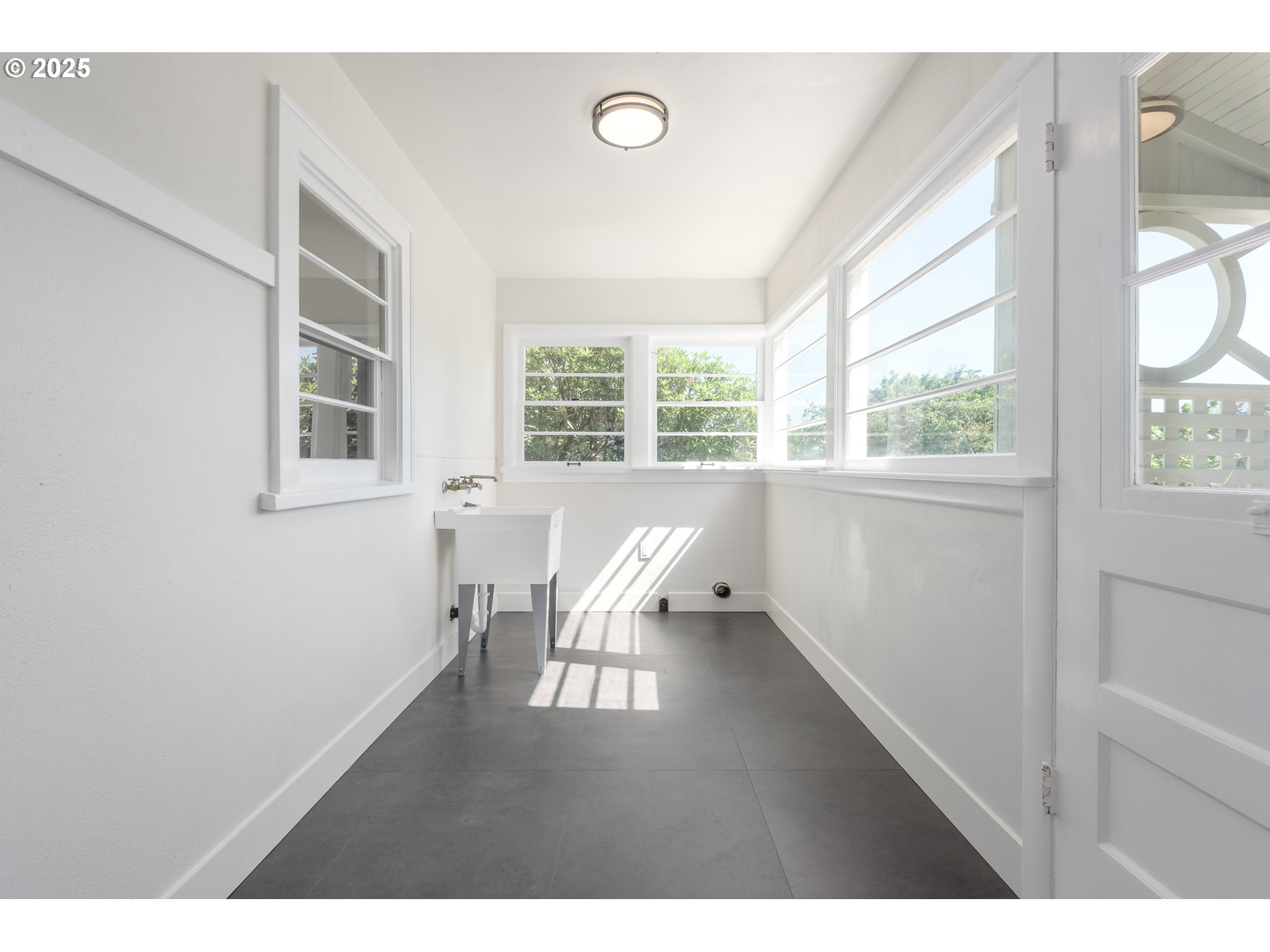 91225 Coburg Road Eugene, OR 97408 - Photo 16 of 46 Mud Room