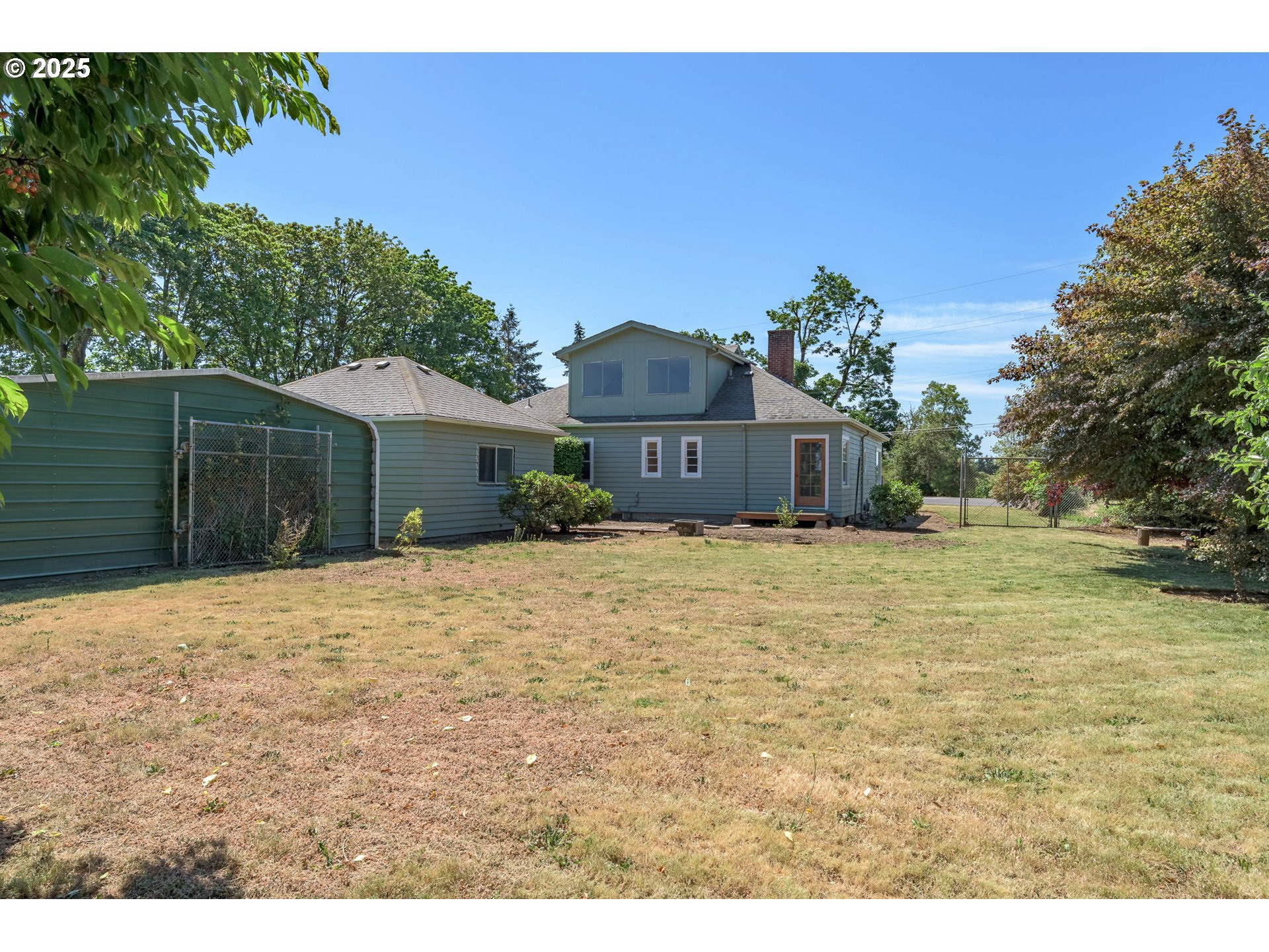 91225 Coburg Road Eugene, OR 97408 - Photo 41 of 46 Garage