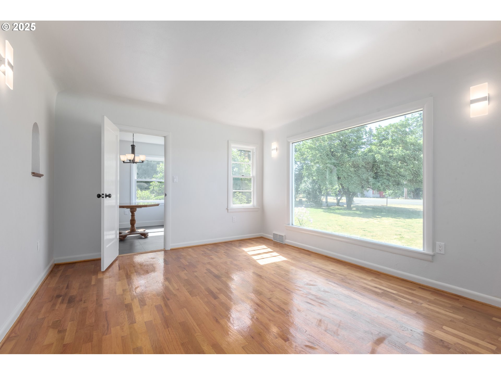 91225 Coburg Road Eugene, OR 97408 - Photo 10 of 46 Dining Room