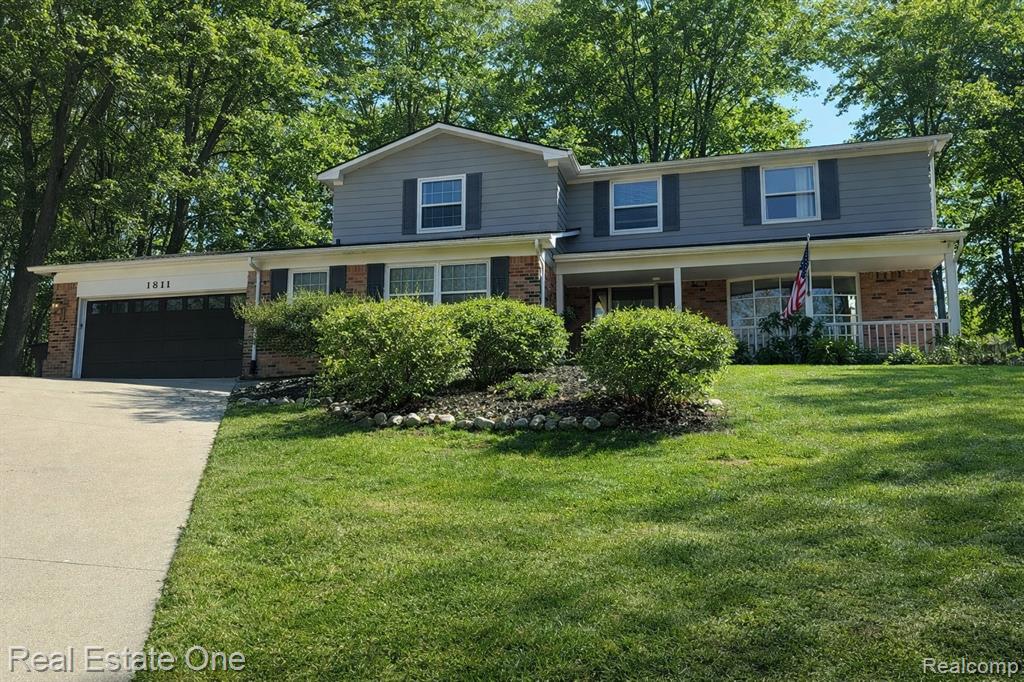 1811 Campus Court Rochester Hills, MI 48309 - Photo 1 of 33