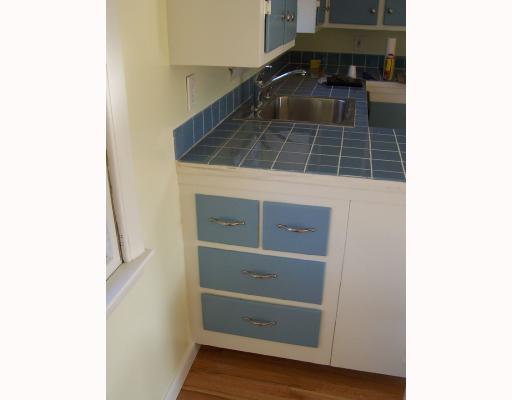 86 Lepes Road Tiverton, RI 02878 - Photo 5 of 12 Kitchen.