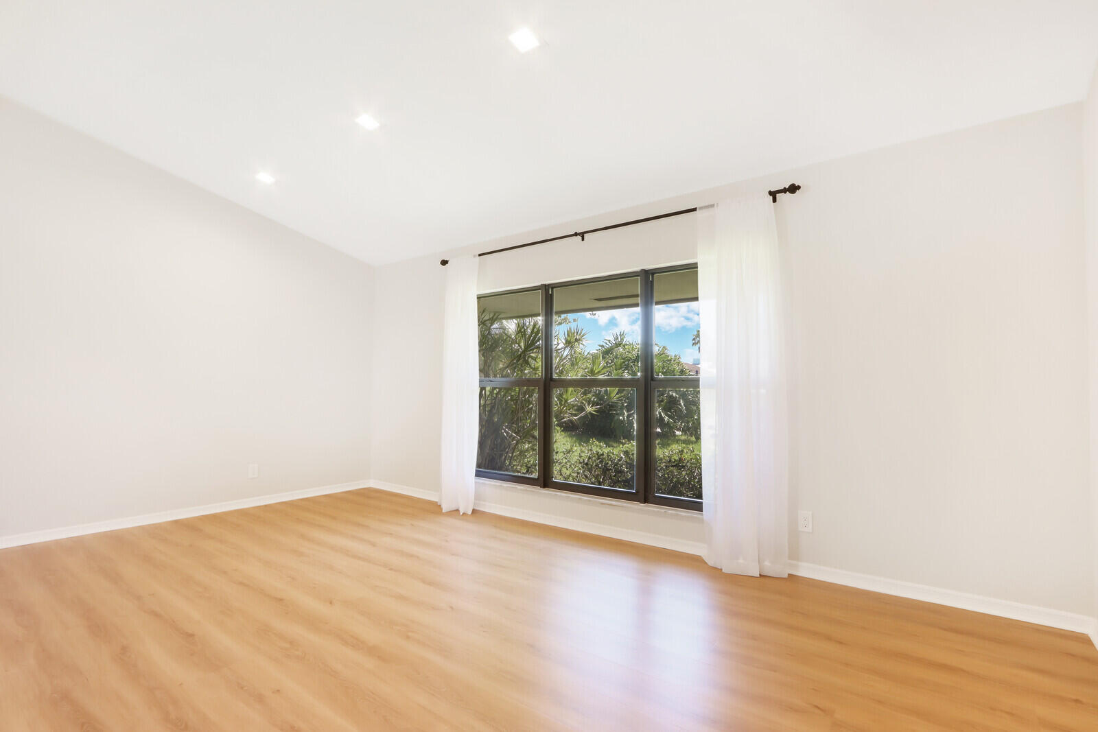 85 Hickory Hill Road Jupiter, FL 33469 - Photo 11 of 43 08_Image_8_mls