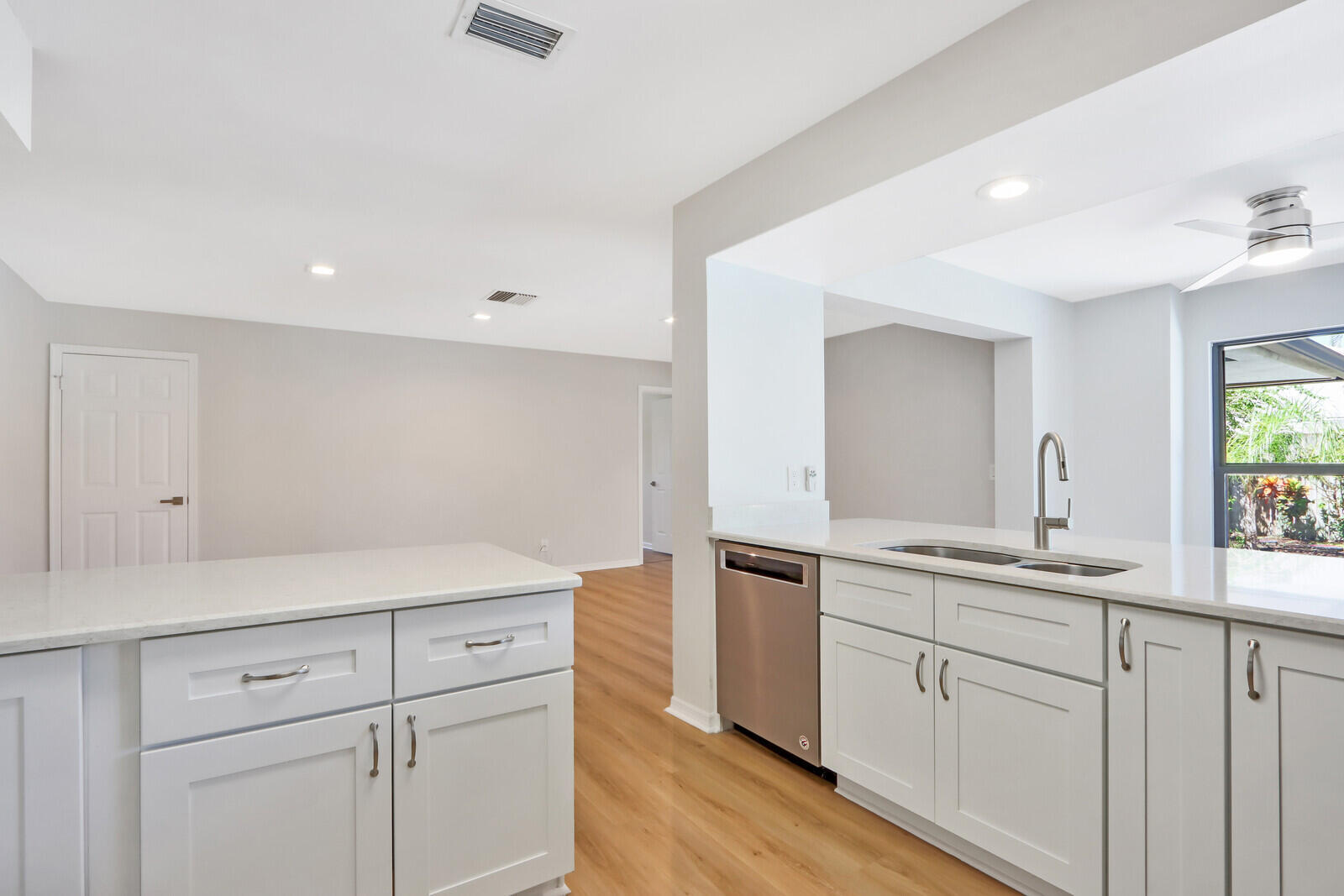 85 Hickory Hill Road Jupiter, FL 33469 - Photo 6 of 43 14_Image_14_mls