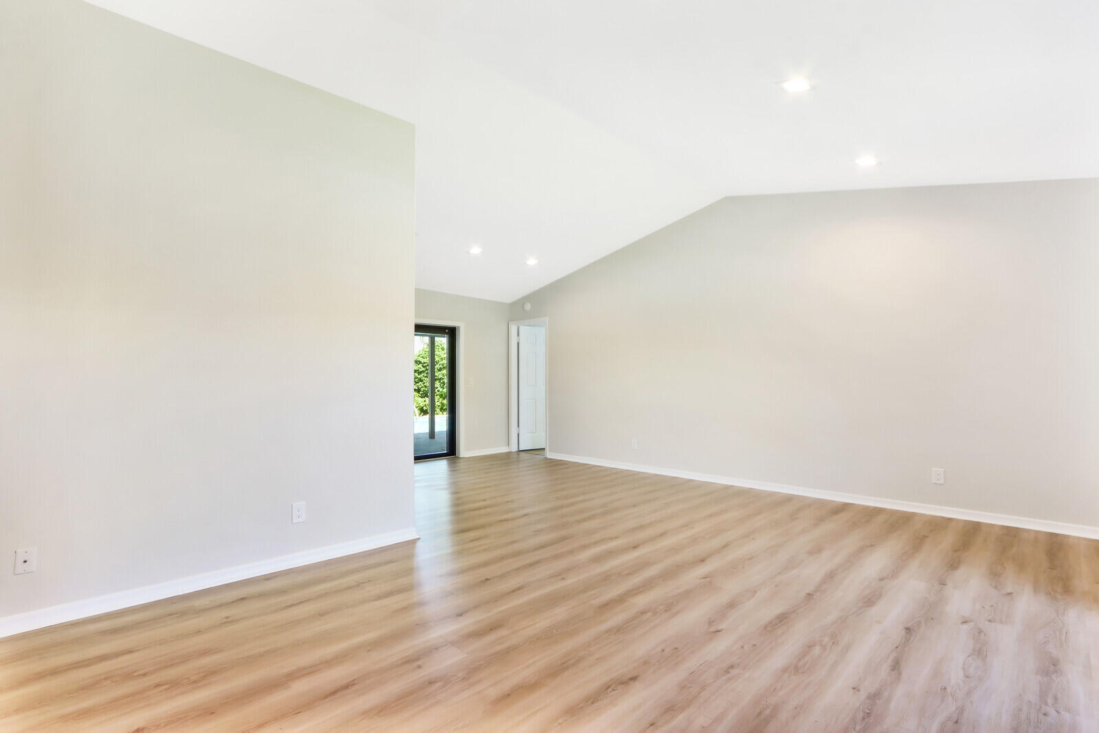 85 Hickory Hill Road Jupiter, FL 33469 - Photo 8 of 43 05_Image_5_mls