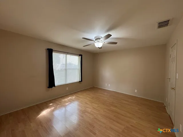 $1,595 | 102 Clydesdale Lane, Victoria, TX 77904