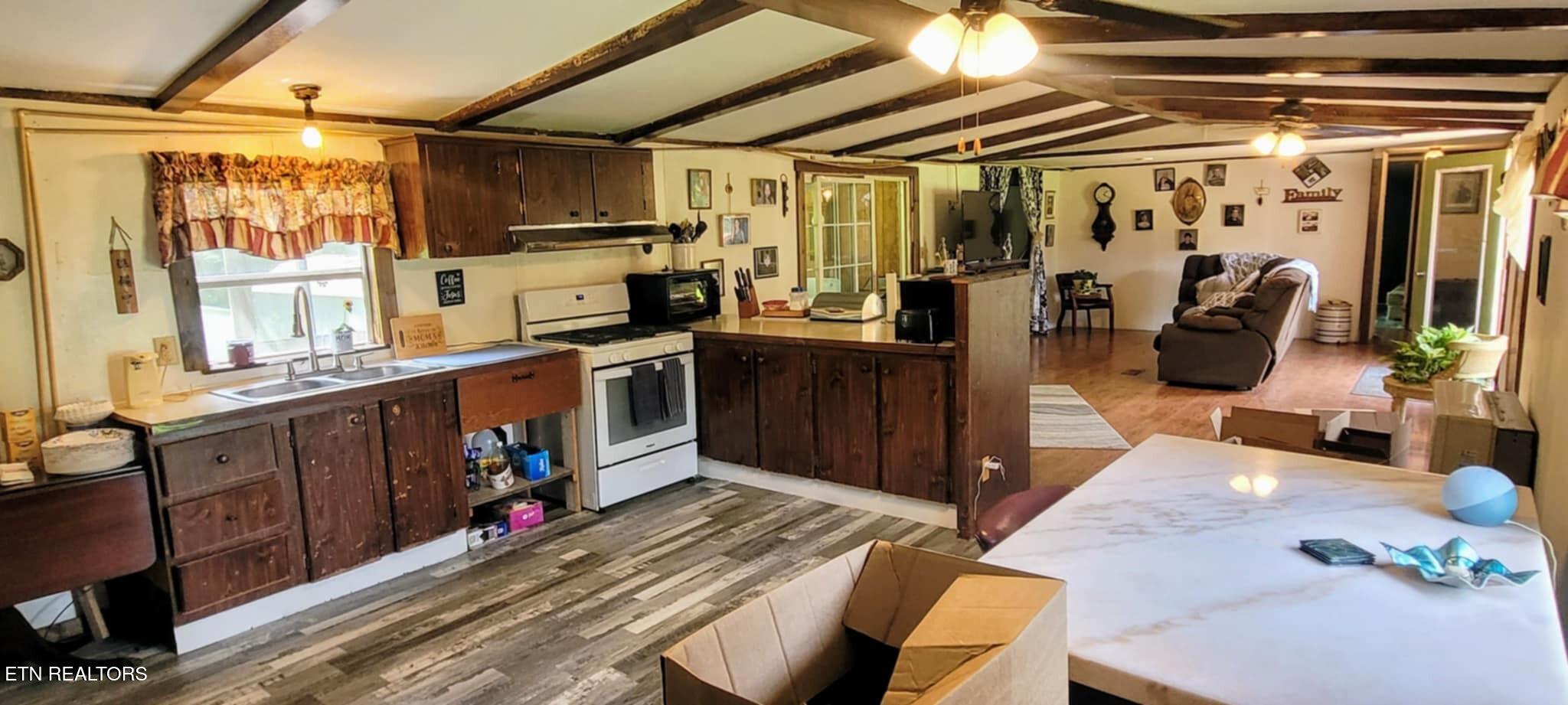 1588 Big Ridge Road Spring City, TN 37381 - Photo 6 of 31 Messenger_creation_889E3D9D-8487-49D2-AF