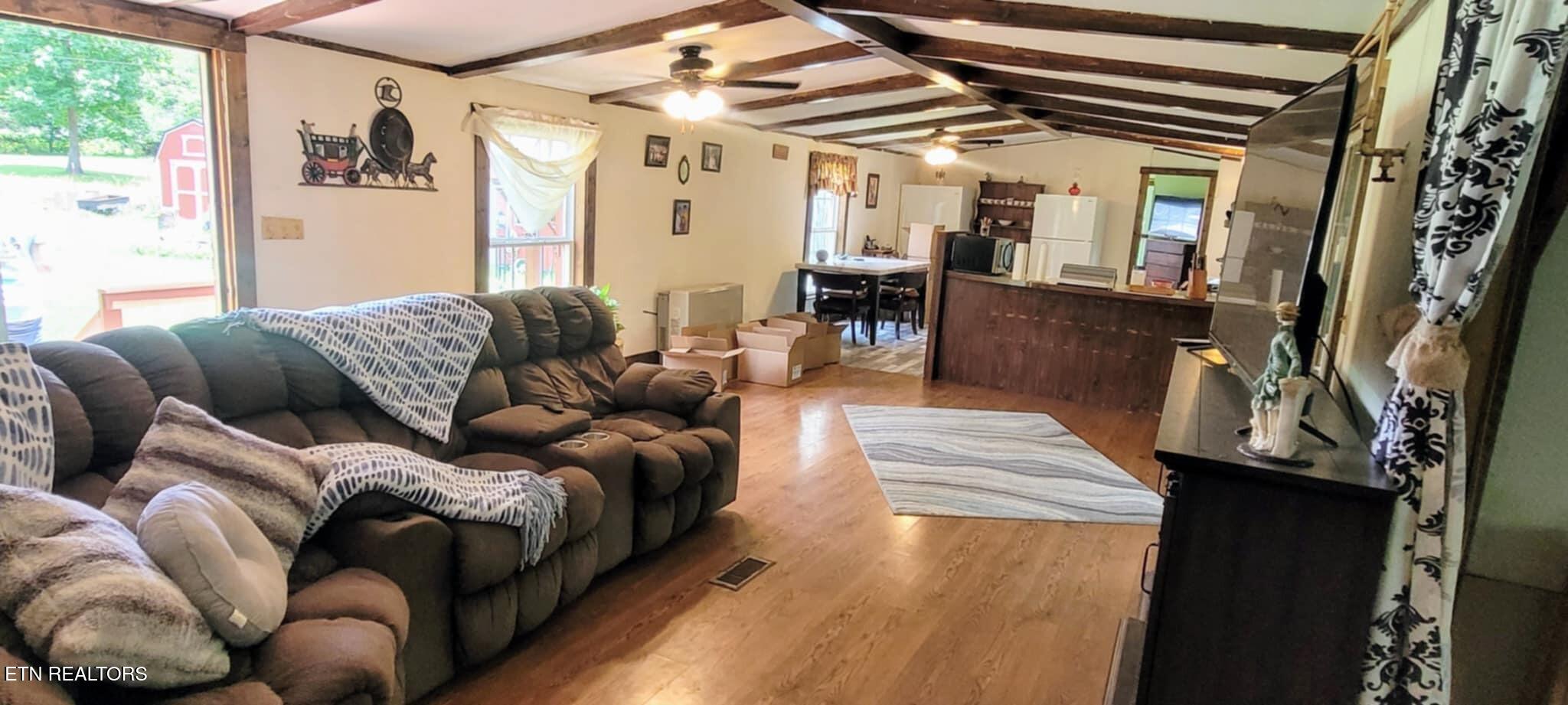 1588 Big Ridge Road Spring City, TN 37381 - Photo 7 of 31 Messenger_creation_7D007FF7-54E4-4244-9E