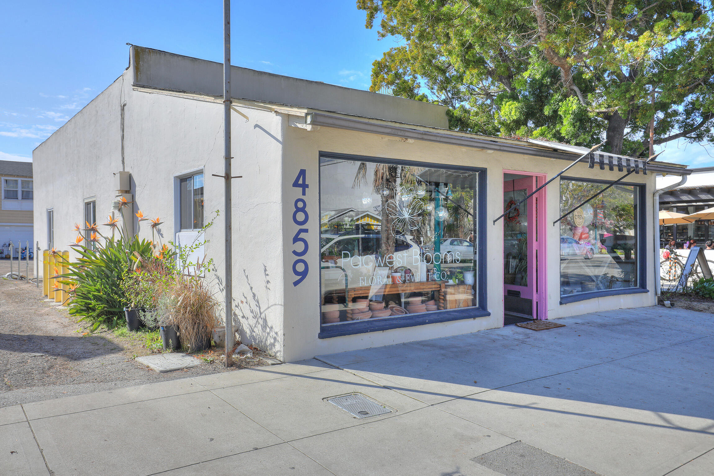 4869 Carpinteria Avenue Carpinteria, CA 93013 - Photo 18 of 47 4859-A Commercial (florist)