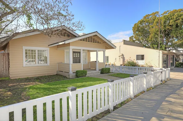 $2,500,000 | 4869 Carpinteria Avenue, Carpinteria, CA 93013