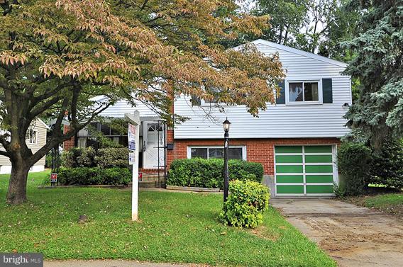 928 Vanderwood Road Catonsville, MD 21228 - Photo 17 of 17 Exterior (Front)