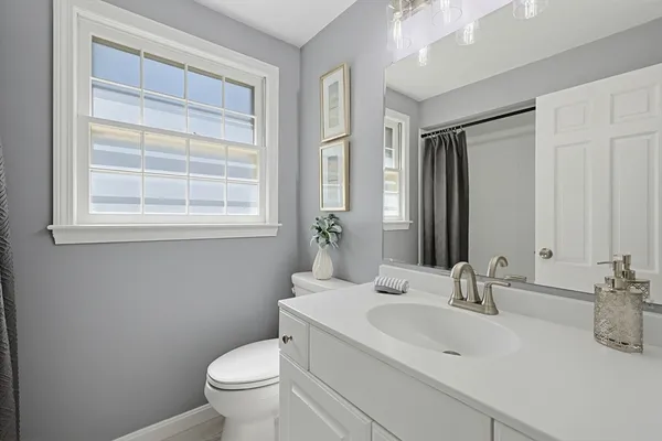 $1,099,000 | 10 Long Ridge Road, Acton, MA 01720