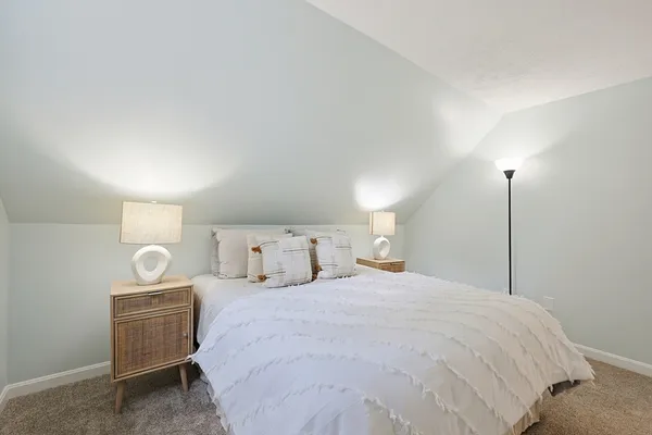 $1,099,000 | 10 Long Ridge Road, Acton, MA 01720